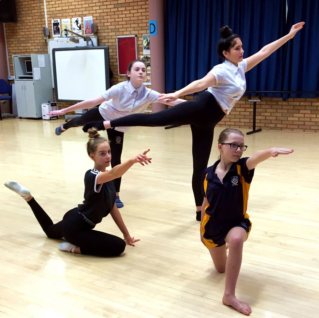 dancers-impress-in-after-school-club-longhill-high-school