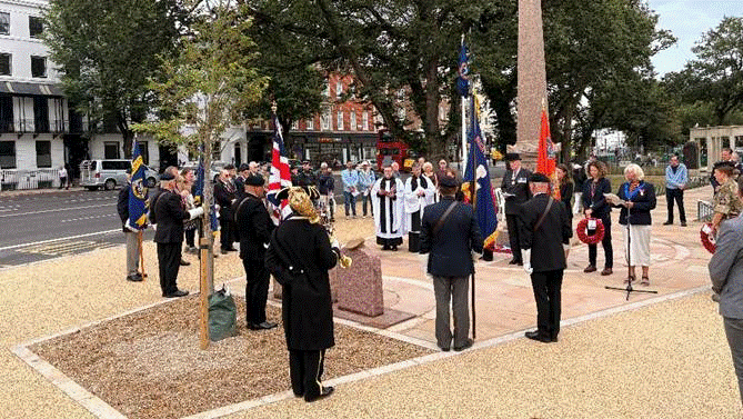 Service at the Brighton War Memorial