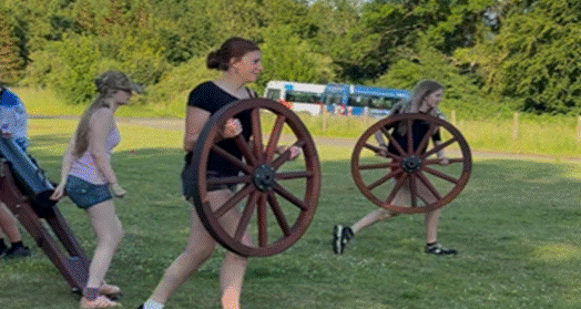Cadets assembling the cannon during the exercise.